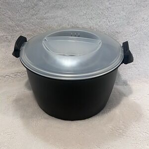 Pampered Chef 2 Quart Microwave Rice Cooker Clear Locking Lid Black EXCELLENT